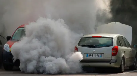 diesel-hibridos-humo-contaminacion.jpg