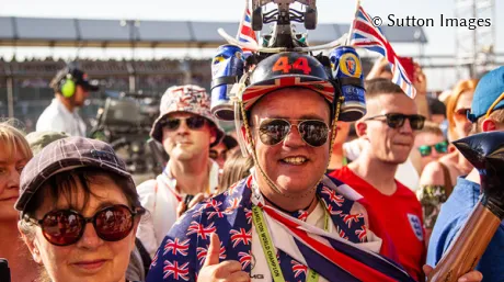 fan-silverstone-gp-gran-bretana-2018-soymotor.jpg