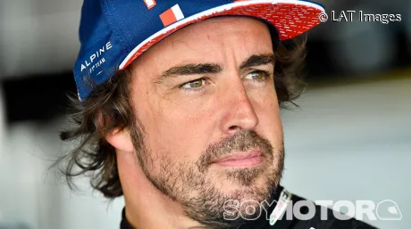 fernando-alonso-2021-test-abu-dabi-soymotor.jpg