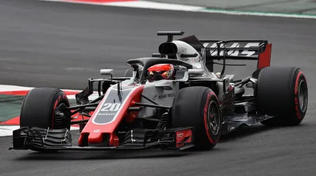 haas-magnussen-2018-f1-soymotor.jpg