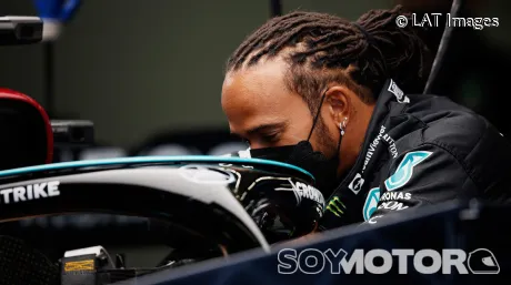 hamilton-mercedes-turquia-2021-soymotor.jpg