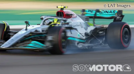 hamilton-mercedes-w13-2022-soymotor.jpg