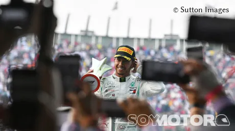 hamilton-mexico-2019-podio-soymotor.jpg
