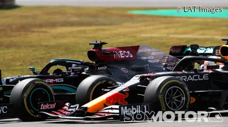 hamilton-verstappen-2021-1-soymotor.jpg