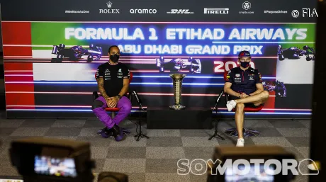 hamilton-verstappen-abu-dabi-soymotor.jpg