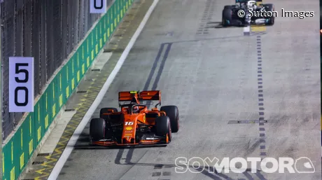 leclerc-hamilton-gp-singapur-2019-soymotor.jpg