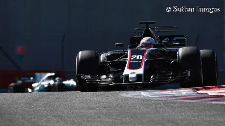 magnussen-haas-2017-f1-soymotor.jpg