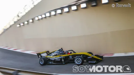 martins-pole-abu-dabi-2019-soymotor.jpg