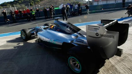 mercedes-hamilton-jerez.jpg