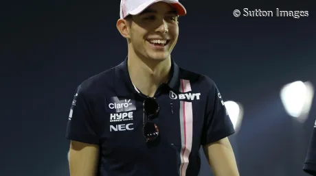 ocon-mercedes-probador-2019-f1-soymotor.jpg