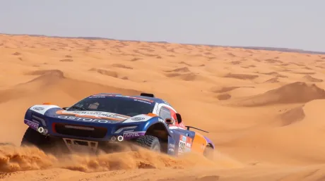 oscar-fuertes-dakar-2022-1-soymotor.jpg