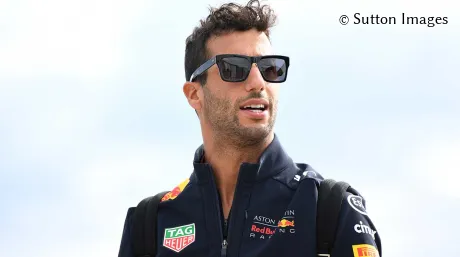 ricciardo-red-bull-renovacion-2019-f1-soymotor.jpg