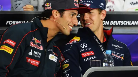 ricciardo-vettel-red-bull.jpg