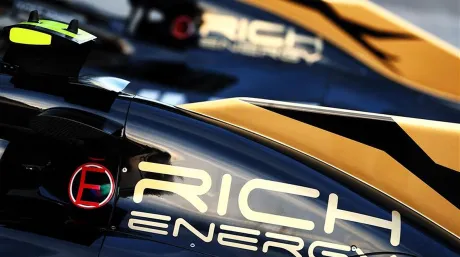 rich-energy-f1-soymotor.jpg