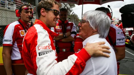 vettel-ecclestone-hamilton-incidente-soymotor.jpg