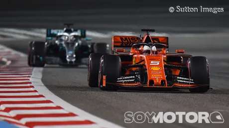 vettel-mercedes-gp-barein-carrera-2019-soymotor.jpg