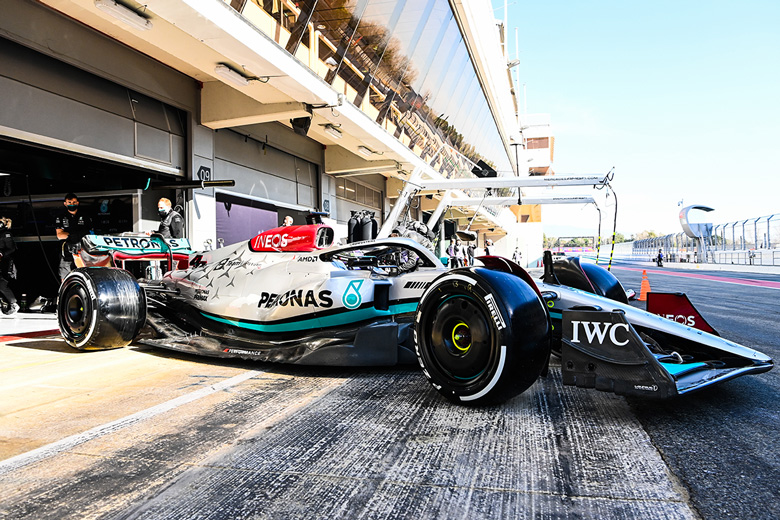 mercedes-barcelona-2022-soymotor.jpg