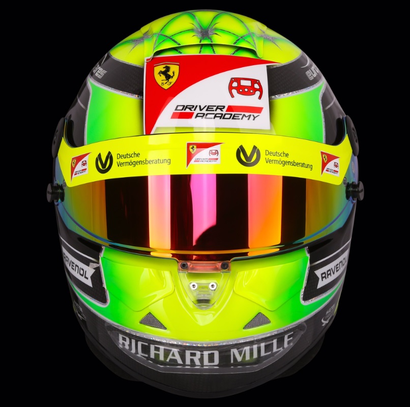 mick-schumacher-casco-2019-soymotor.jpg