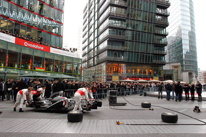 presentacion-berlin-mclaren-2011-soymotor.jpg