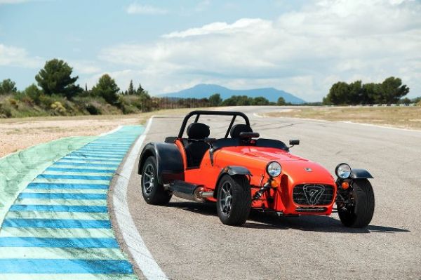 caterham_485_0.jpg