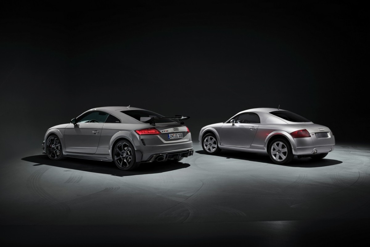 audi_tt_rs_coupe_iconic_edition_2.jpg