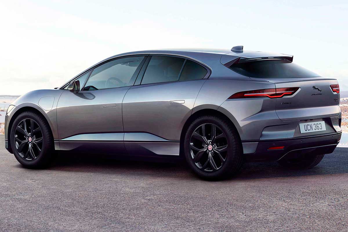 jaguar-i-pace-black-3-soymotor.jpg