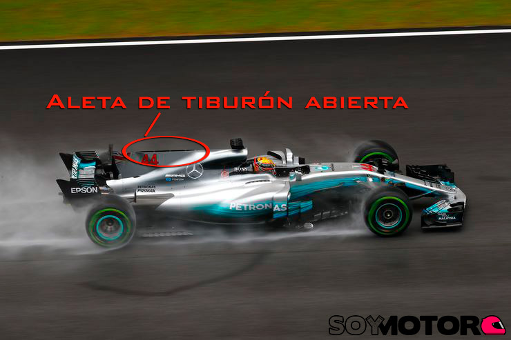 mercedes-aleta-de-tiburon_0.jpg